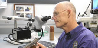 Examen d’une arme à feu et d’éléments balistiques